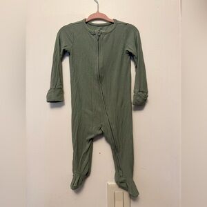 🌙 Purely Soft by Carter’s | Ribbed Sleeper | 6M | Sage Green | 3 for $15 Pajamas